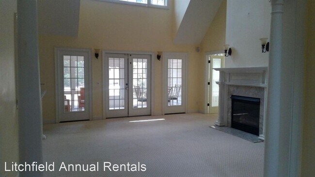 Building Photo - 3 br, 2.5 bath House - 550 Beaumont Drive