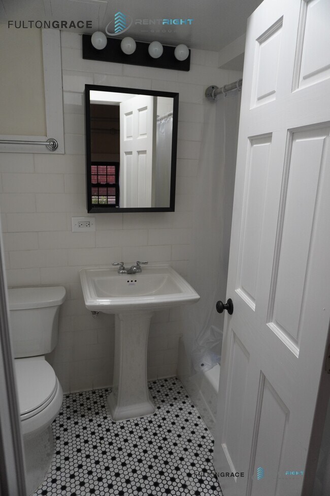 Foto del edificio - 1712 W Albion Ave