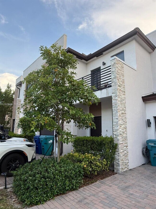 Foto del edificio - 20848 NE 7th Ct