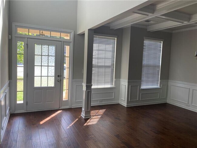 Foto del edificio - 3224 Hideaway Ln