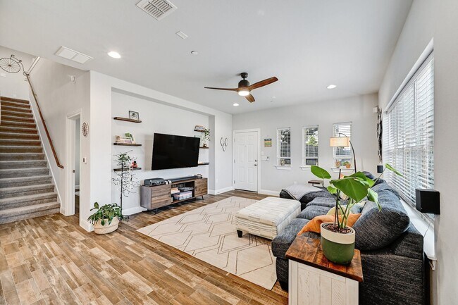 Foto del edificio - 12813 Leatherback Ln