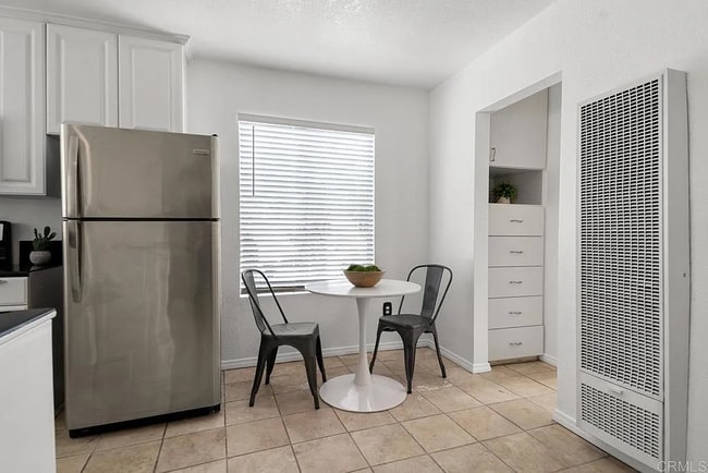 Building Photo - 4262 Wilson Ave