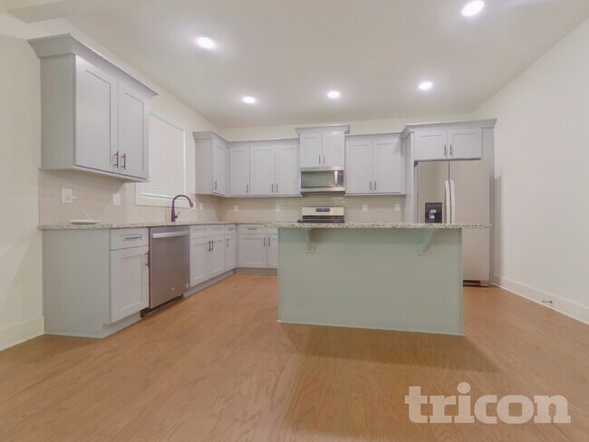 Building Photo - 506 Oscar Way