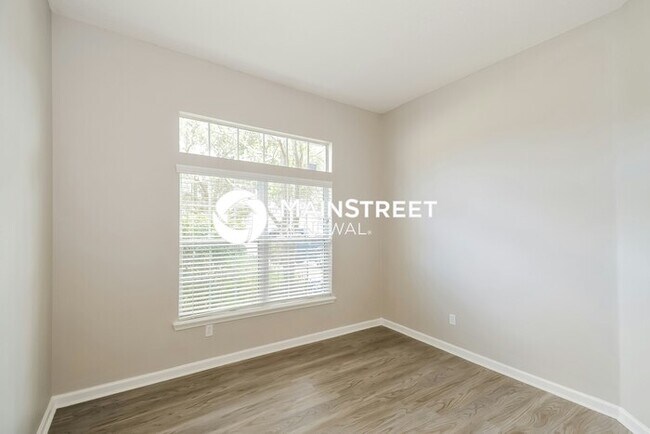 Foto del edificio - 3 Bedroom Pet-Friendly Home in Jacksonville, FL with Main Street Renewal