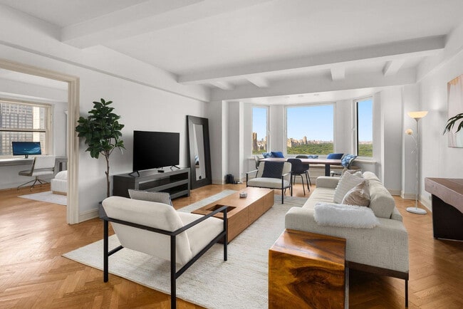 Building Photo - 160 Central Park S