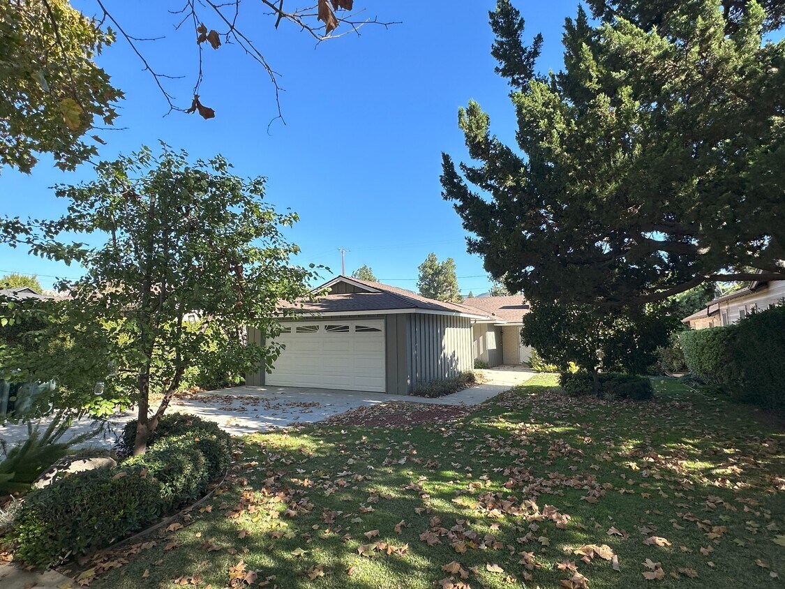 Primary Photo - 620 S Mariposa St