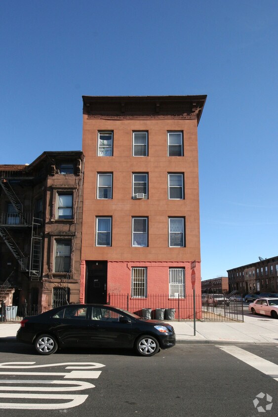 Primary Photo 12/03/06 - 157 Stuyvesant Ave