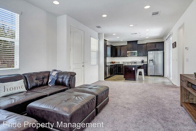 Building Photo - 4 br, 3 bath House - 323 Paseo Gusto