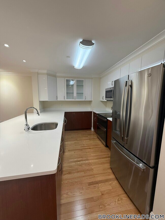 Foto del edificio - 1443 Beacon St