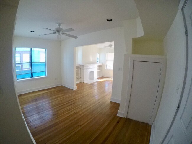 Dining Room - 1218 S Elgin Ave