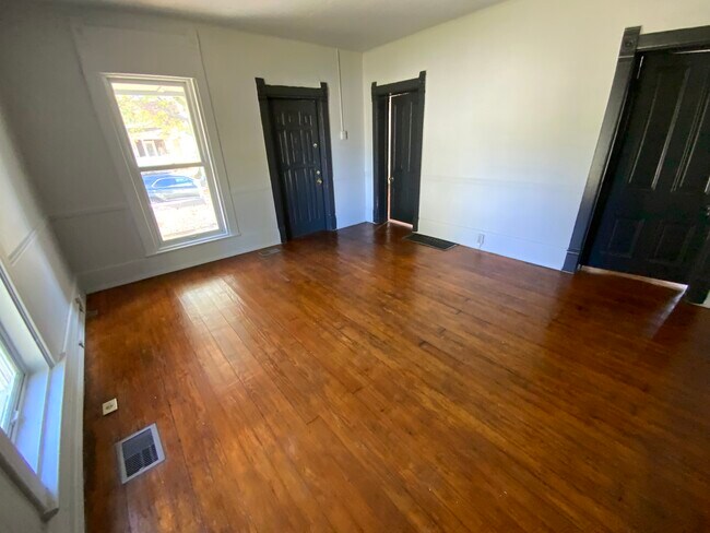 Foto del edificio - 12 Tennessee Ave