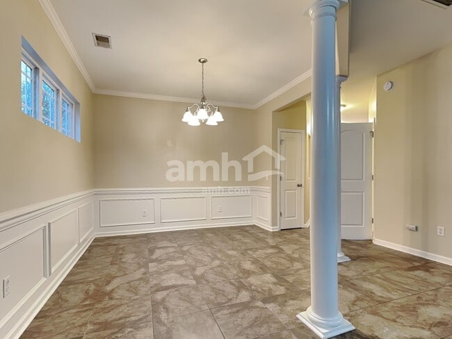 Building Photo - 90 Summer Hill Way