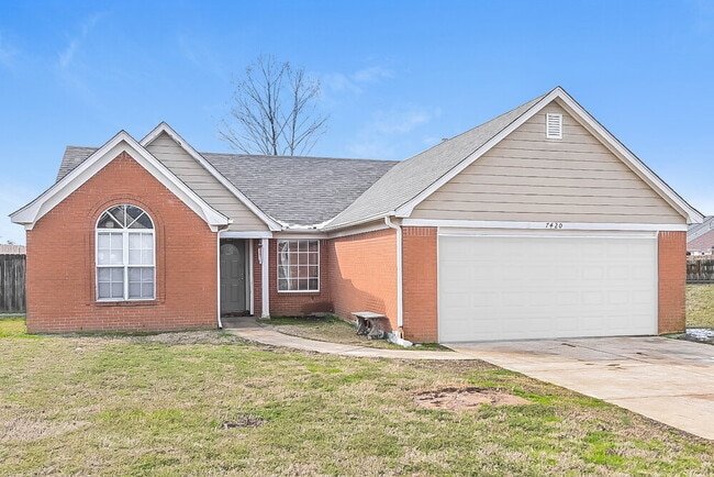 Building Photo - 7420 Dunbarton Dr