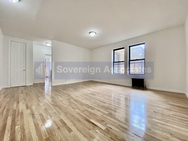 Building Photo - Bennett Ave, gut renovated 2 bedroom.