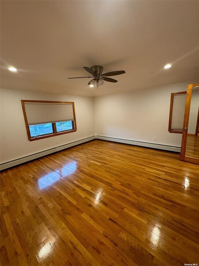 Foto del edificio - 22-11 Ryan St