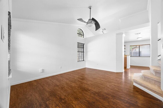 Foto del edificio - 12800 Meehan Dr