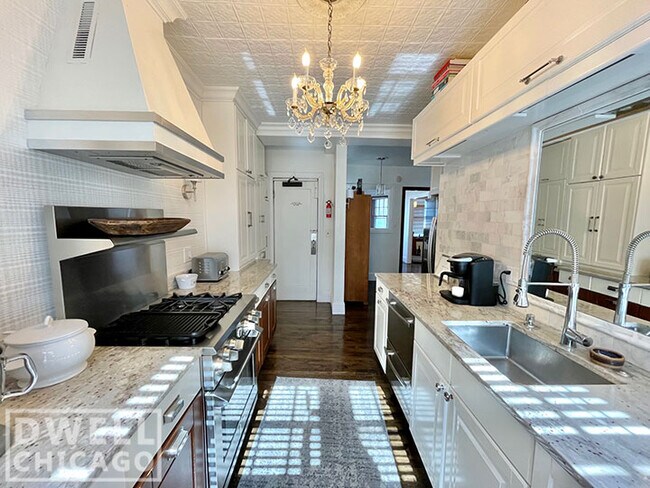 Foto del edificio - 6334 N Sheridan Rd