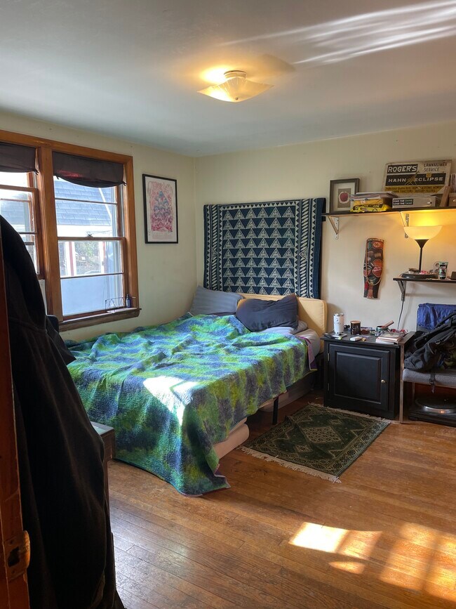 Building Photo - 15 Hardwick St