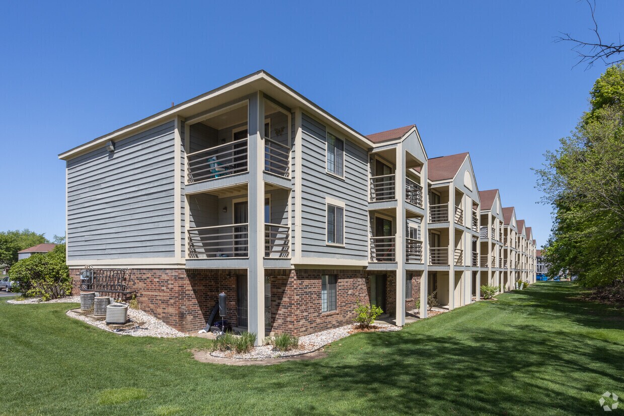 Emerald Park Apartments Apartments in Kalamazoo, MI