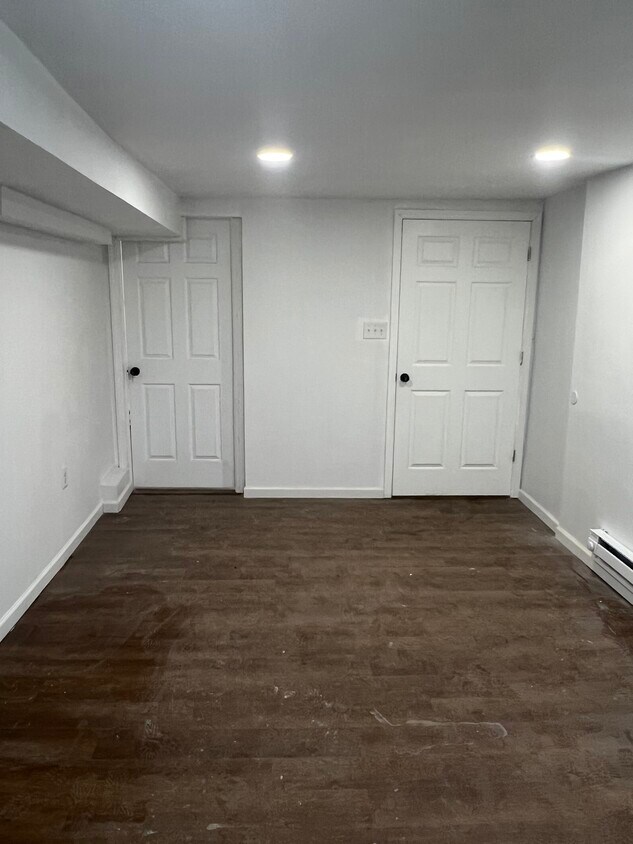 Primary Photo - 456 Norwood St