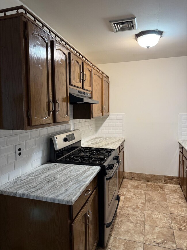 Foto del edificio - 846 Riverside Ave