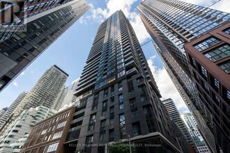 Building Photo - 125 Blue Jays Way