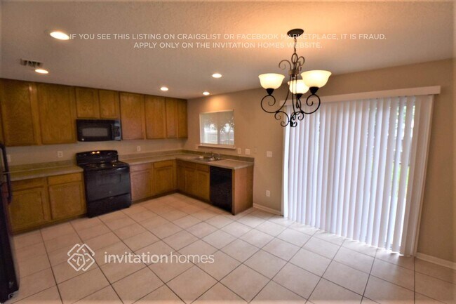 Building Photo - 7102 Beekman Lake Dr