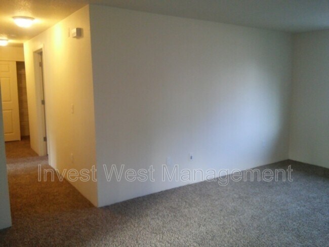 Foto del edificio - 2009 Norris Rd