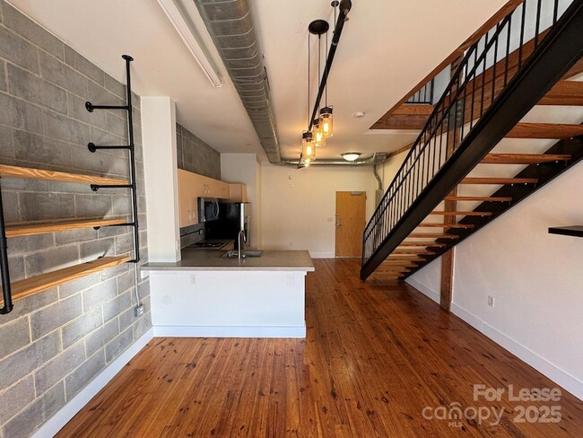 Foto del edificio - 3205 N Davidson St