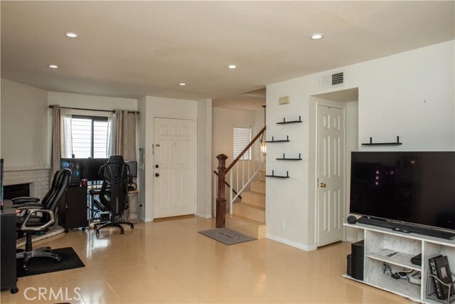 Foto del edificio - 1812 E Huntington Dr