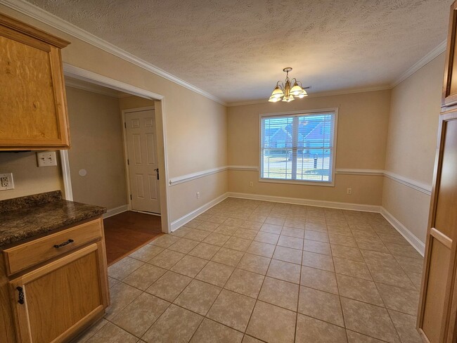 Foto del edificio - NEW LISTING!!!!!