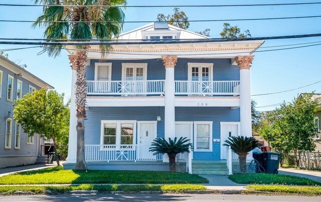 Building Photo - 208 E Arsenal