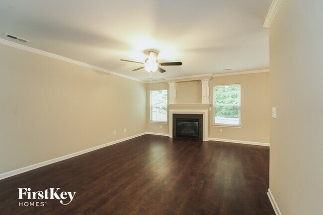 Foto del edificio - 803 Rook Rd