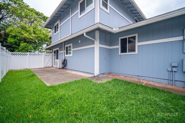 Building Photo - Westloch Fairways 3br, Now Avail, Schedule...