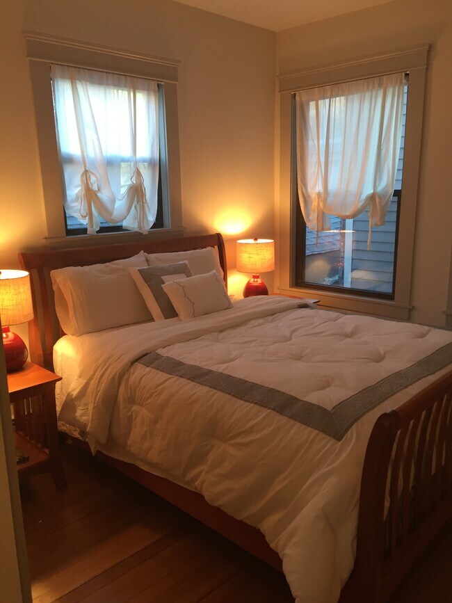 Primary Bedroom - 58 Winthrop St
