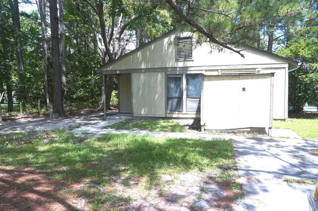 Building Photo - 322 Pine Valley Rd