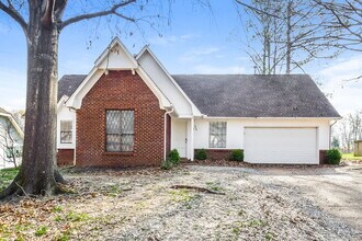 Building Photo - 938 Pheasant Hollow Dr