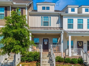 Building Photo - 1527 White Tip Ln