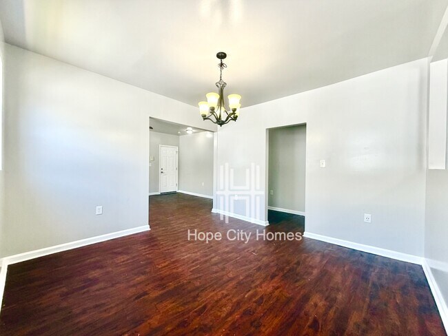 Foto del edificio - 4304 Garrison Blvd
