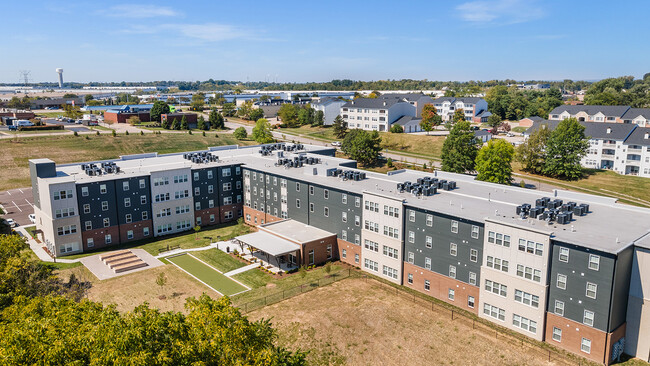 Building Photo - Sparrow Ridge