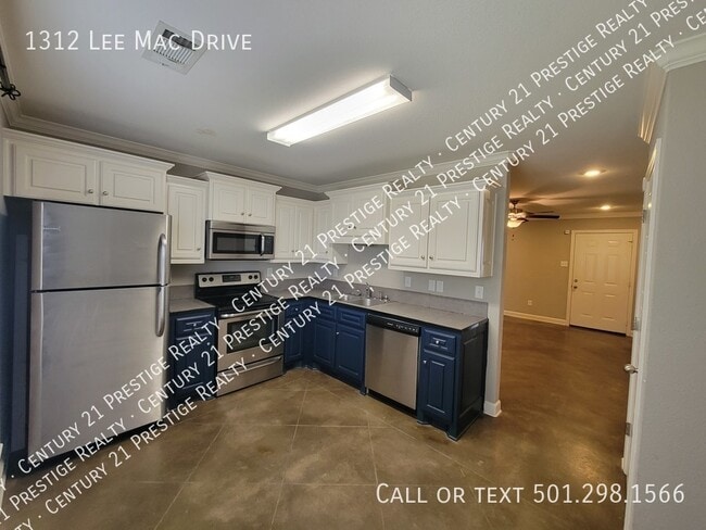 Building Photo - 1312 Lee Mac Dr
