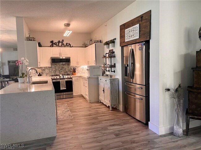 Foto del edificio - 56 Silver Oaks Cir