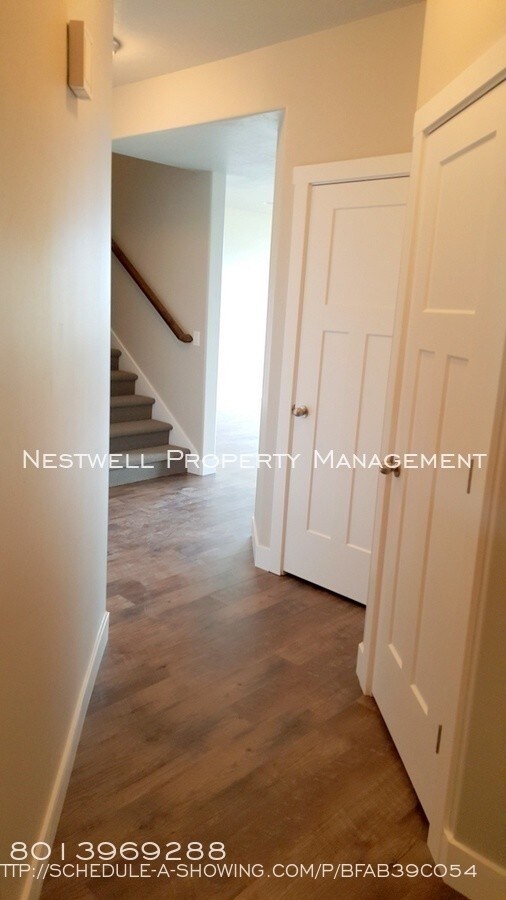 Building Photo - Views! Traverse Mountain 4 Bed Townhome