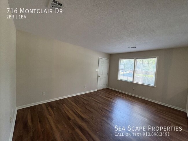 Building Photo - 716 Montclair Dr