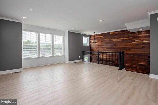 Building Photo - 7936 Yeocomico Ln