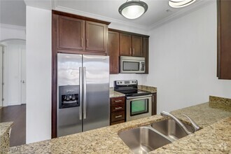 Building Photo - 23191 Fashion Dr