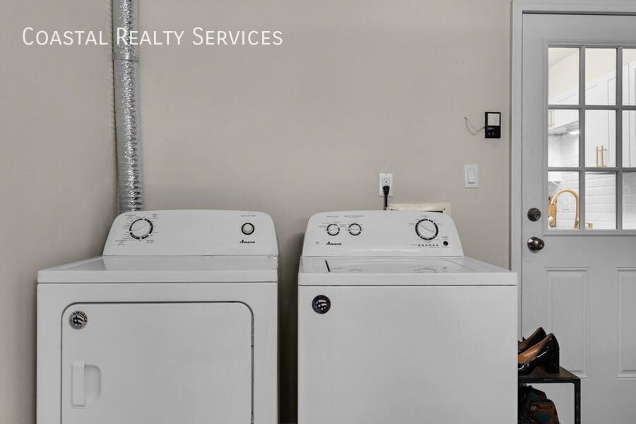 Primary Photo - 112 Opp Blvd NE