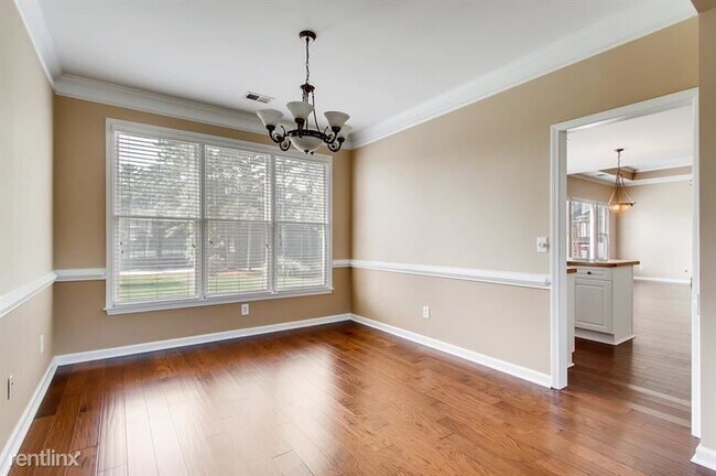 Foto del edificio - 4 br, 2 bath House - 4249 Ashland Circle