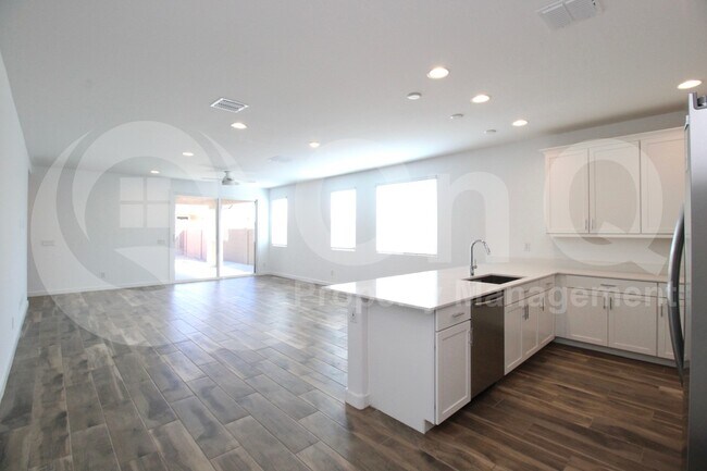 Foto del edificio - 3303 S Piedra Cir