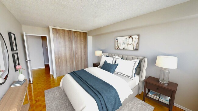 Building Photo - 2 Silver Maple Court